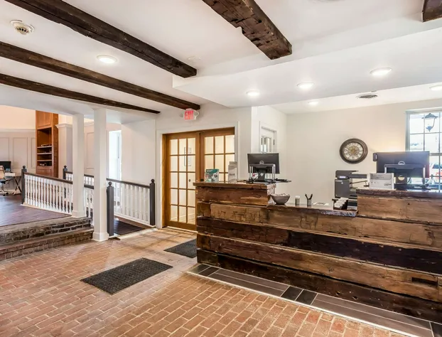 The Aurora Inn hotel detail image 3