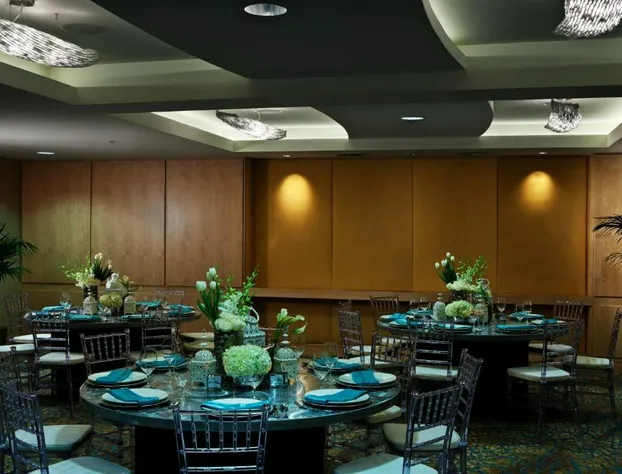 Pier South Resort, Autograph Collection by Marriott hotel detail image 3