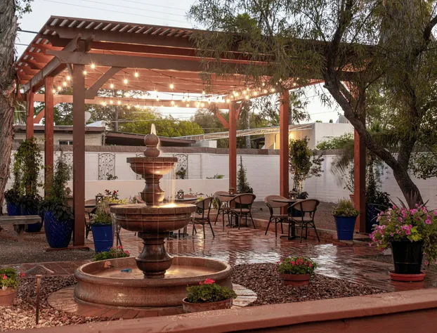 Sam Hughes Inn Bed and Breakfast hotel detail image 2