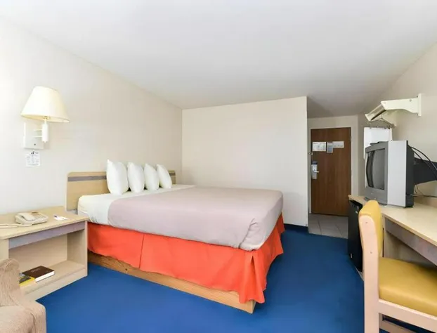 Americas Best Value Inn Jefferson City hotel detail image 4