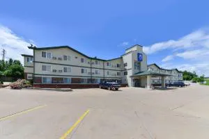 Americas Best Value Inn Jefferson City hotel hero