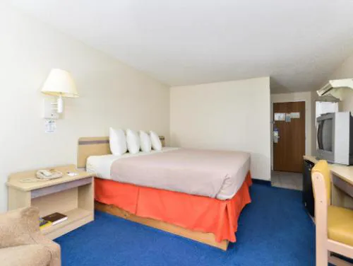 Americas Best Value Inn Jefferson City hotel detail image 4