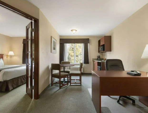 Days Inn by Wyndham Thunder Bay North hotel detail image 4