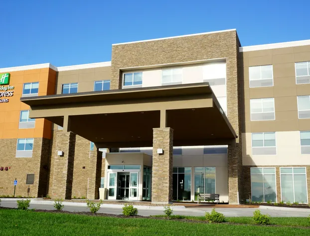 Holiday Inn Express & Suites Omaha - Millard Area by IHG hotel detail image 3