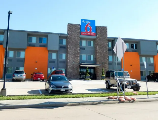 Studio 6 Plano, TX hotel detail image 3