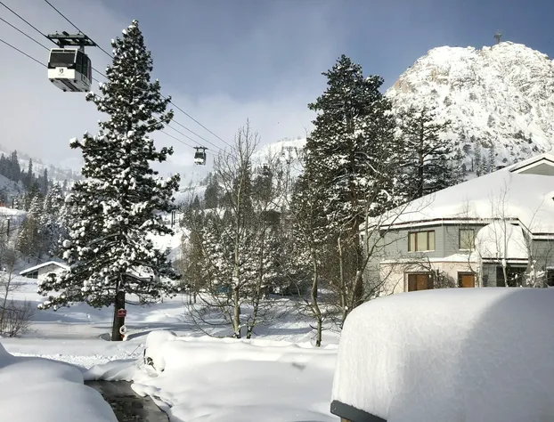 Squaw Valley Lodge hotel detail image 2