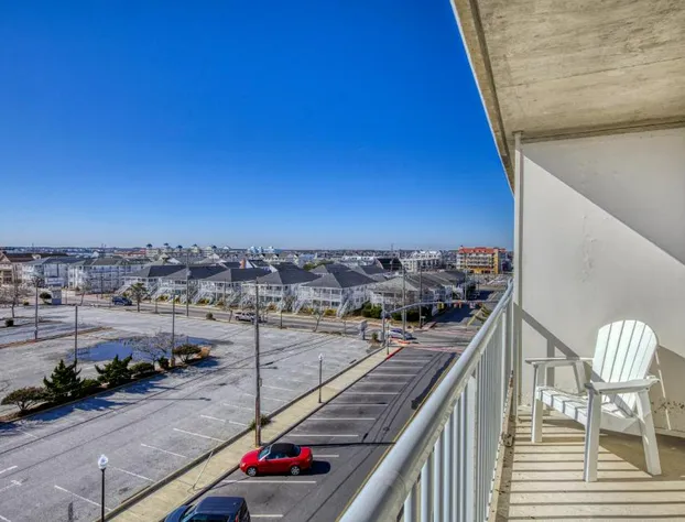 Commander Hotel & Suites hotel detail image 4