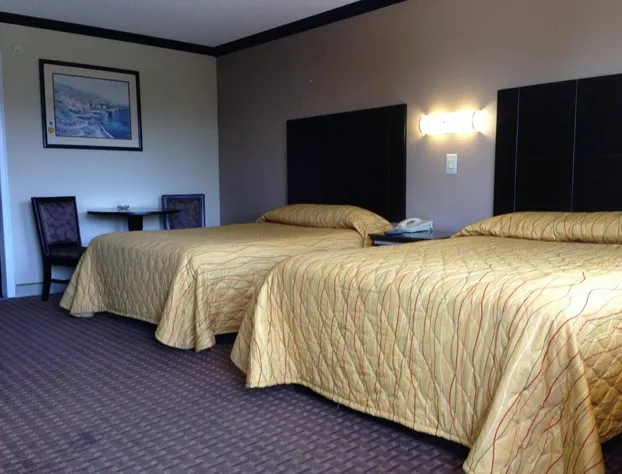 Del Amo Inn hotel detail image 4