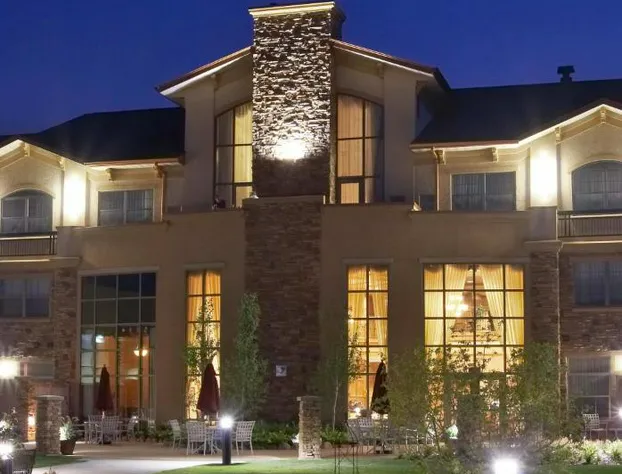 ClubHouse Hotel & Suites - Fargo hotel detail image 1