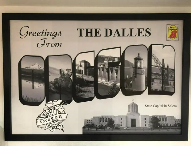 Super 8 by Wyndham The Dalles OR hotel detail image 3