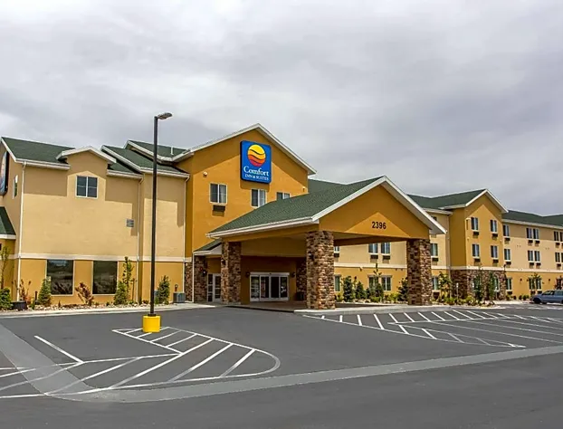 Comfort Inn & Suites Vernal - National Monument Area hotel detail image 1