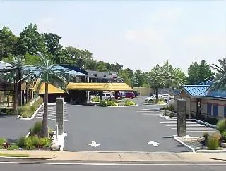 Wildwood Inn Tropical Dome & Theme Suites hotel hero