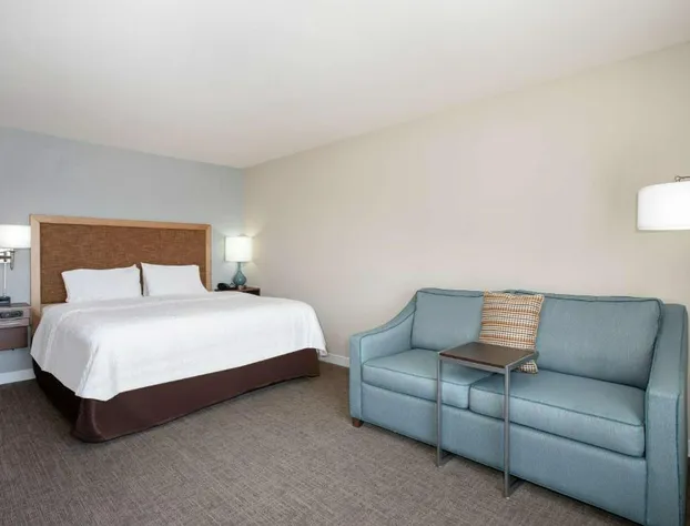 Hampton Inn Lincoln Airport hotel detail image 3