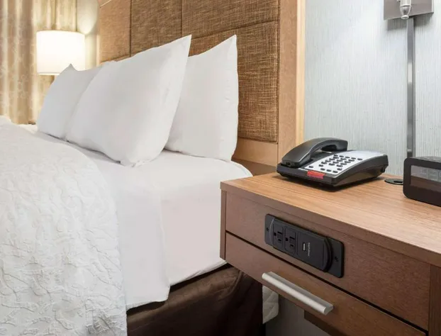 Hampton Inn Lincoln Airport hotel detail image 4