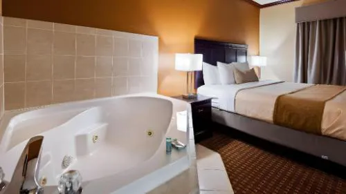Best Western Granbury Inn & Suites hotel detail image 1