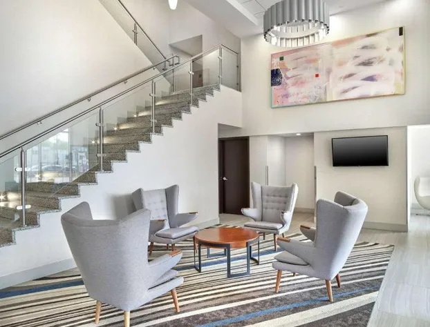 DoubleTree by Hilton Edmonton Downtown hotel detail image 3