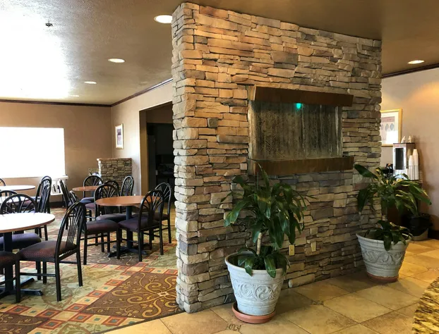 Days Inn by Wyndham Bernalillo hotel detail image 1