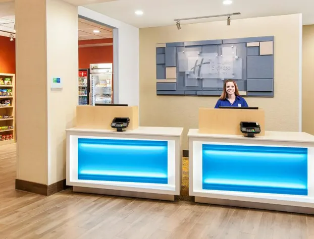 Holiday Inn Express & Suites Sandusky by IHG hotel detail image 3