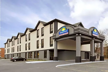 Days Inn by Wyndham Toronto East Lakeview hotel detail image 3