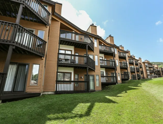 Mountain Lodge at Okemo, A Vail Resorts Property hotel detail image 2
