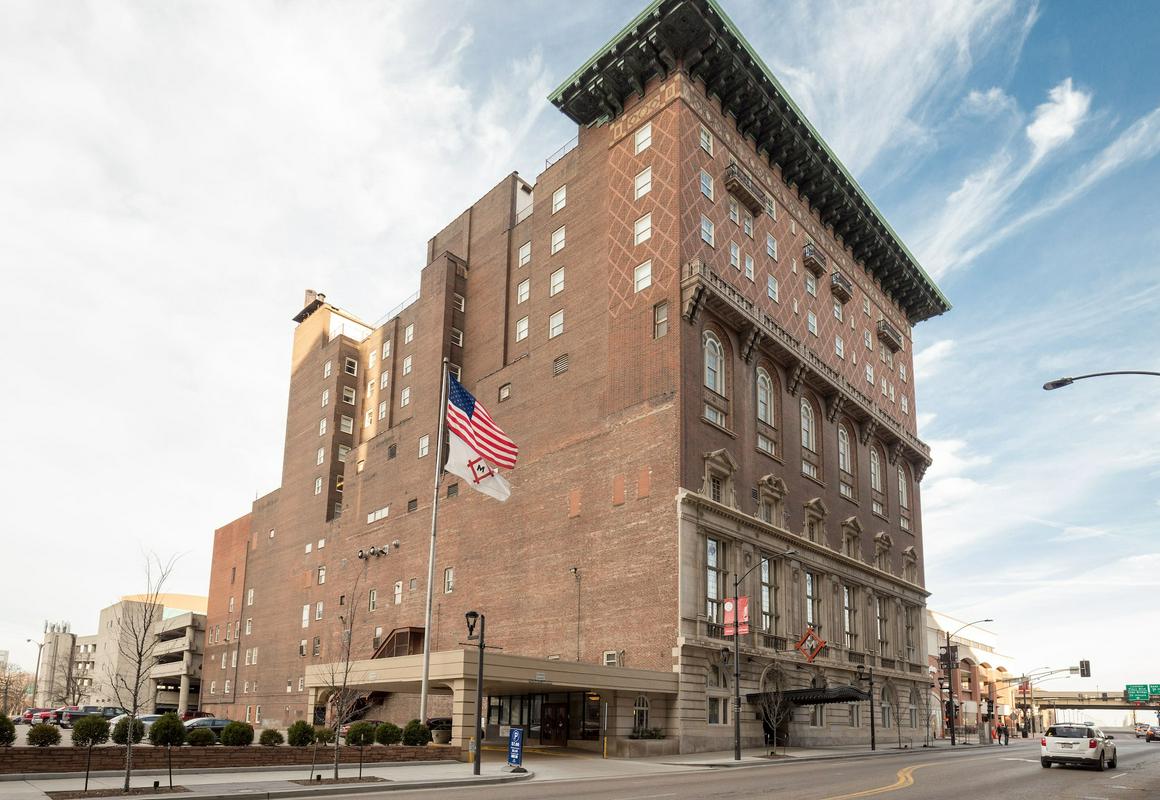 Missouri Athletic Club hotel hero