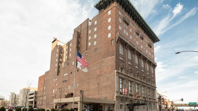 Missouri Athletic Club hotel detail image 1