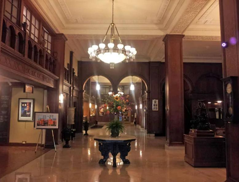 Missouri Athletic Club hotel detail image 1