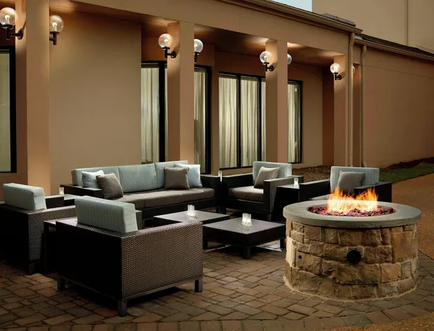 Courtyard by Marriott Atlanta Airport South/Sullivan Road hotel detail image 1