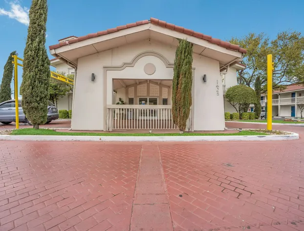 Motel 6 Dallas, TX - Market Center hotel detail image 3