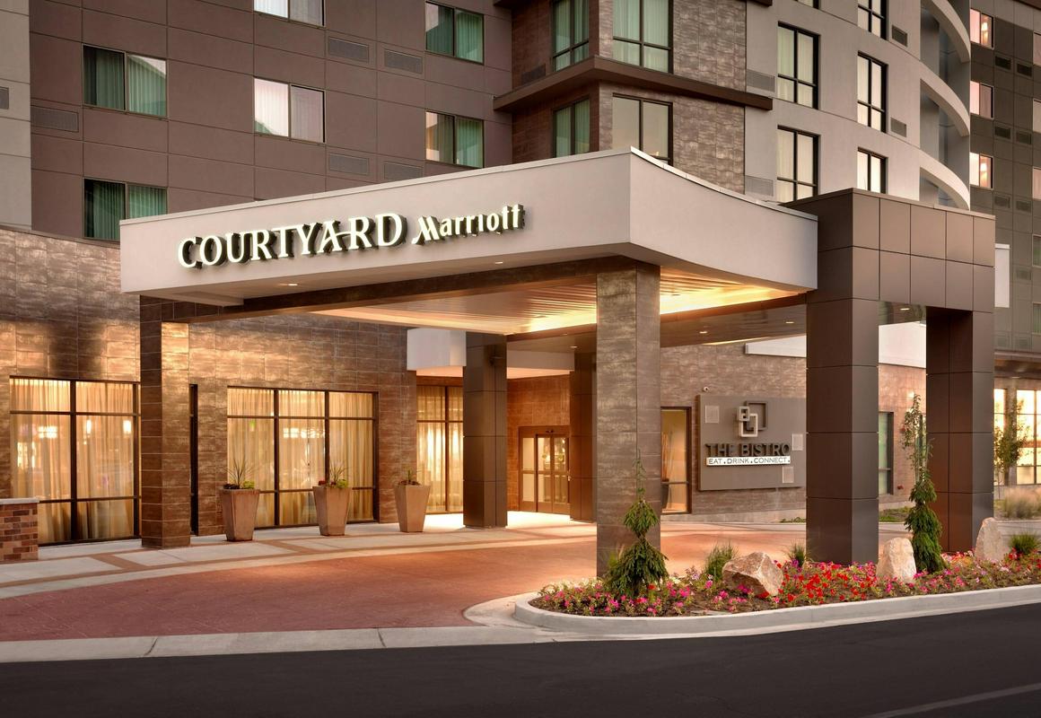 Courtyard Salt Lake City Downtown hotel hero