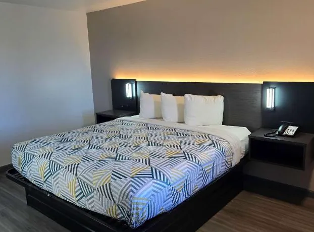 Economy Hotel Plus hotel detail image 4