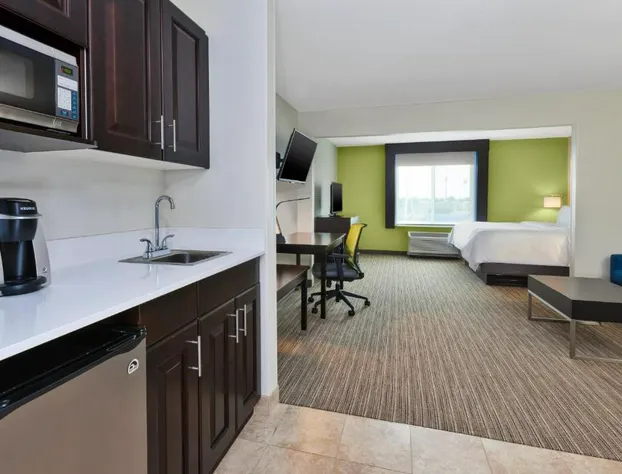 Holiday Inn Express & Suites Effingham by IHG hotel detail image 4