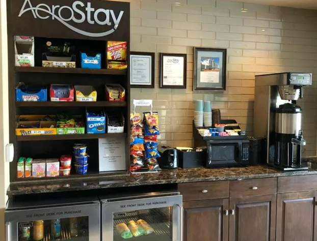 AeroStay Hotel hotel detail image 4