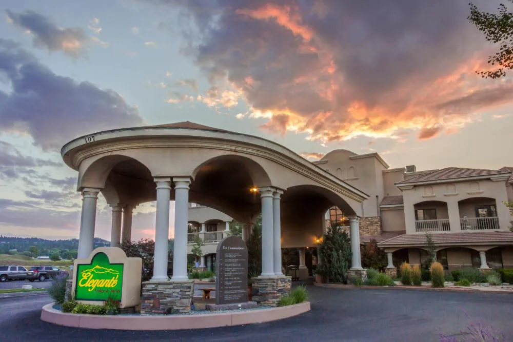 MCM Elegante Lodge & Suites Ruidoso hotel hero