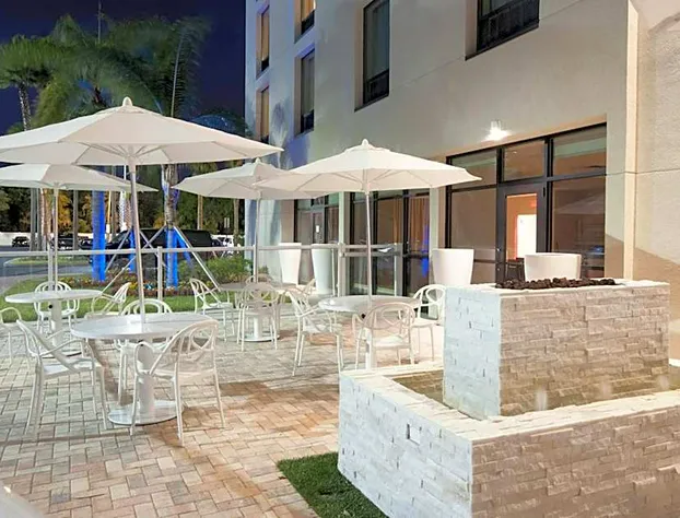 Delta Hotels by Marriott Orlando Lake Buena Vista hotel detail image 2