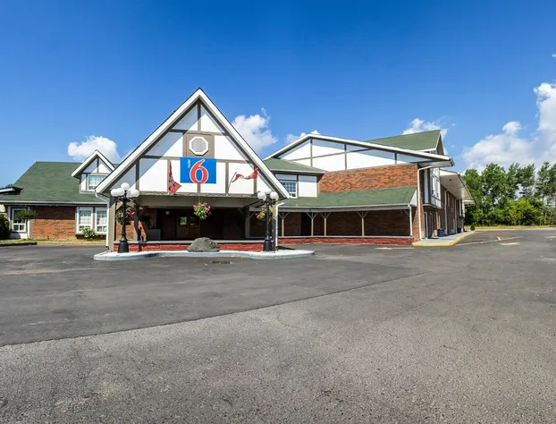 Motel 6-Trenton, ON hotel detail image 1