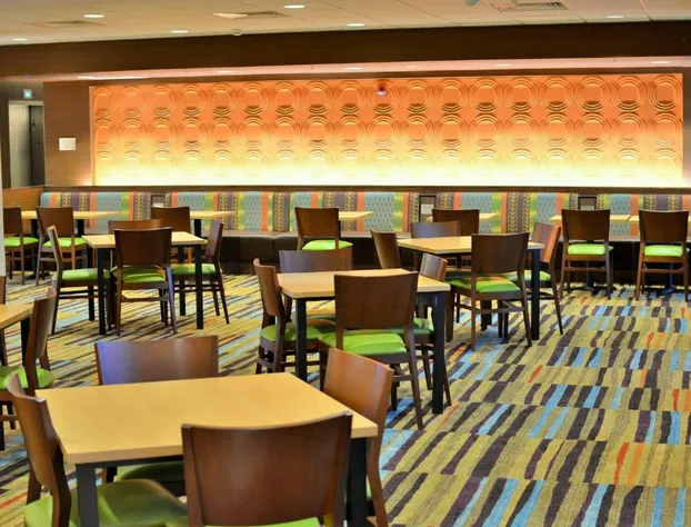 Fairfield Inn & Suites Omaha Northwest hotel detail image 2