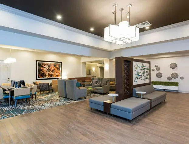 Doubletree by Hilton Pleasant Prairie Kenosha hotel detail image 2