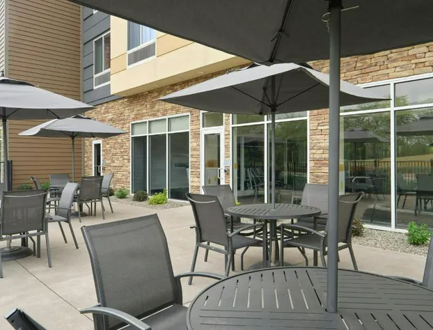 Fairfield Inn & Suites by Marriott Niagara Falls hotel detail image 2