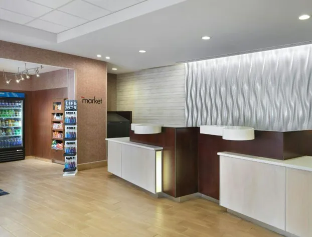 Fairfield Inn & Suites by Marriott Niagara Falls hotel detail image 3