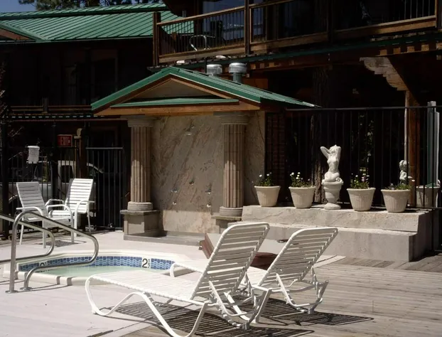 Mourelatos Lakeshore Resort hotel detail image 3