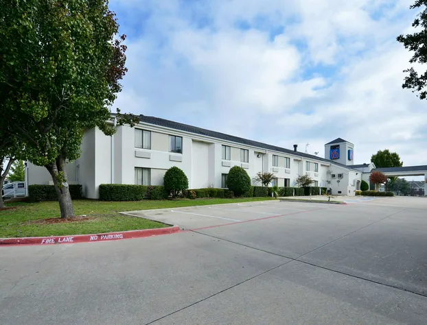 Motel 6 Plano, TX - West - Frisco hotel detail image 2