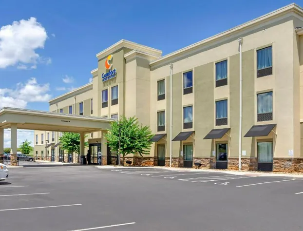 Comfort Inn & Suites Lynchburg Airport - University Area hotel detail image 2