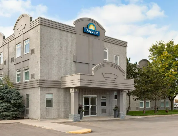 Days Inn by Wyndham Toronto West Mississauga hotel detail image 1