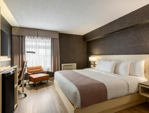 Days Inn by Wyndham Toronto West Mississauga hotel detail image 3