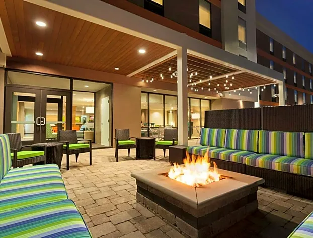 Home2 Suites by Hilton Champaign/Urbana hotel detail image 2