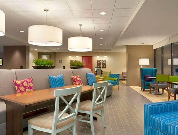 Home2 Suites by Hilton Champaign/Urbana hotel detail image 4