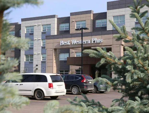 Best Western Plus Sawridge Suites hotel detail image 2