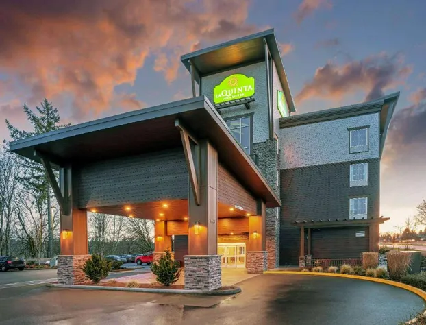 La Quinta Inn & Suites by Wyndham Tumwater - Olympia hotel detail image 1