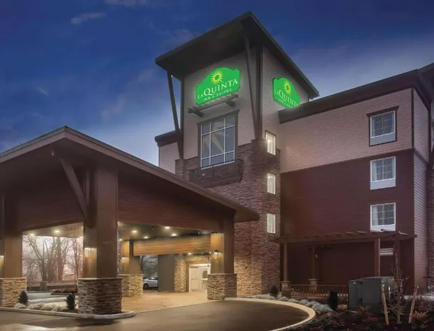 La Quinta Inn & Suites by Wyndham Tumwater - Olympia hotel detail image 3